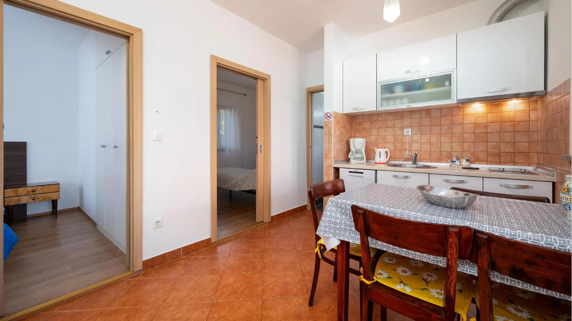 Awesome Home In Medulin With Kitchen